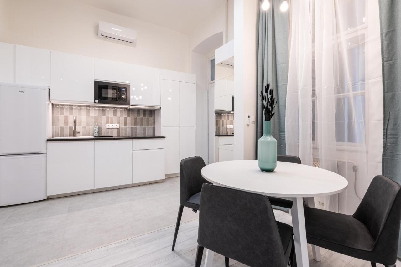 Lejlighed Kl31 - Urban Escape - Prime Location - Klauzal Square By Bqa